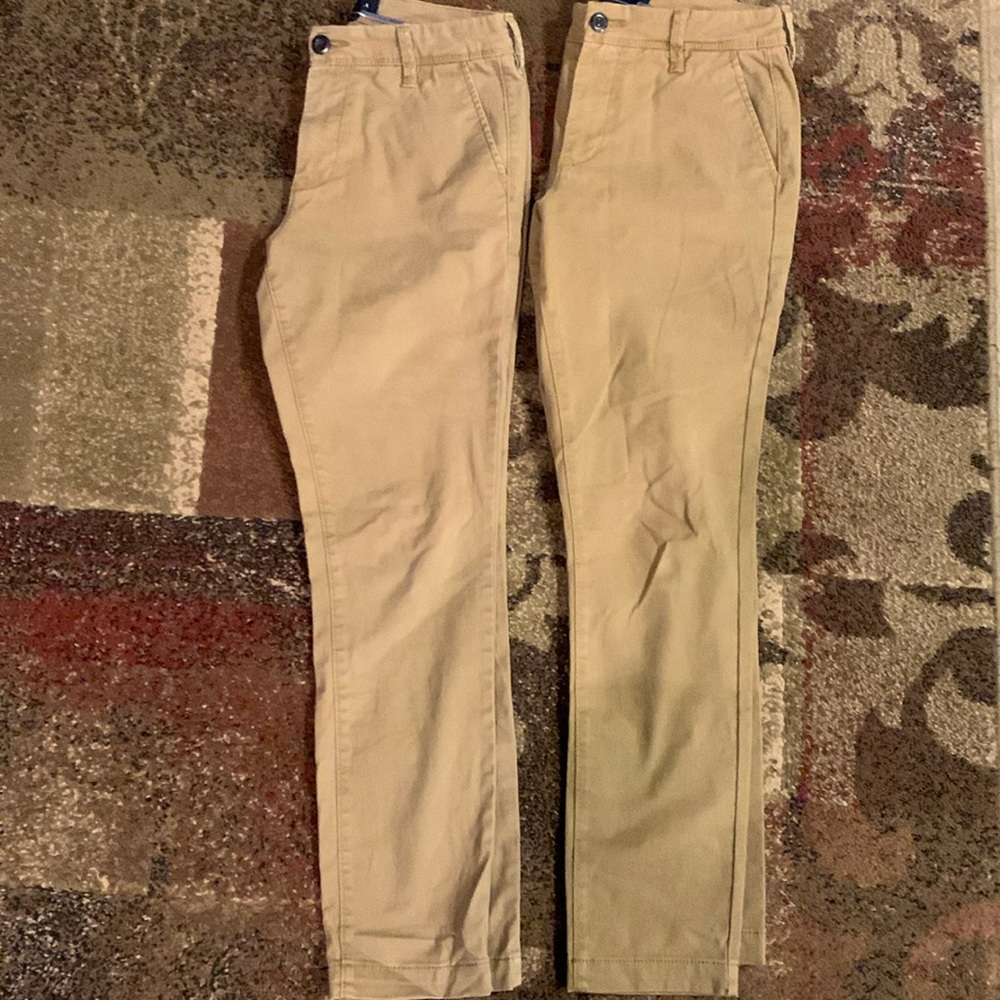 2 Pair Slightly worn Aeropostale Skinny Chino Pants.